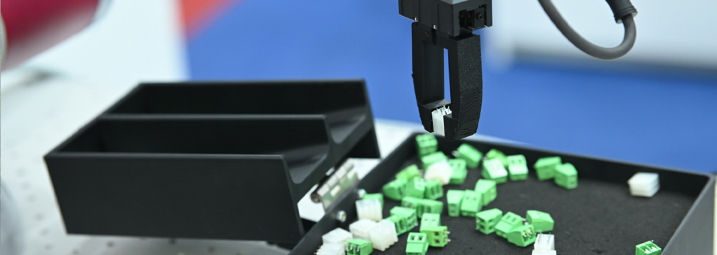 Small Product Pick and Place Vision System